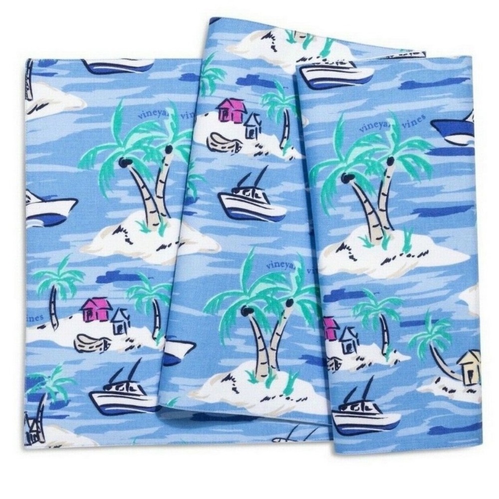 Vineyard Vines Target Coastal Island Table Runner